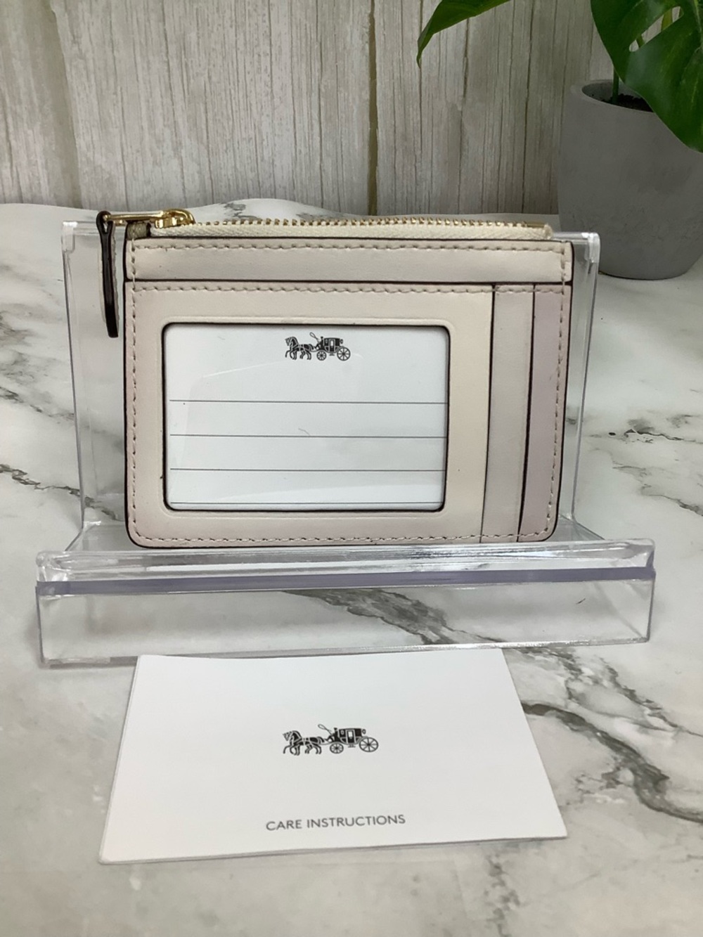 NWT Coach Selena Gomez Cream Leather ID Card Case with Zip Pocket - Picture 1 of 7